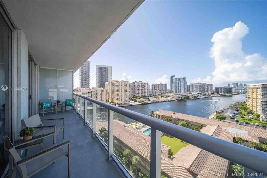 Beachwalk 1B-1B Apmt Amazing View 12A Hallandale Beach Luaran gambar
