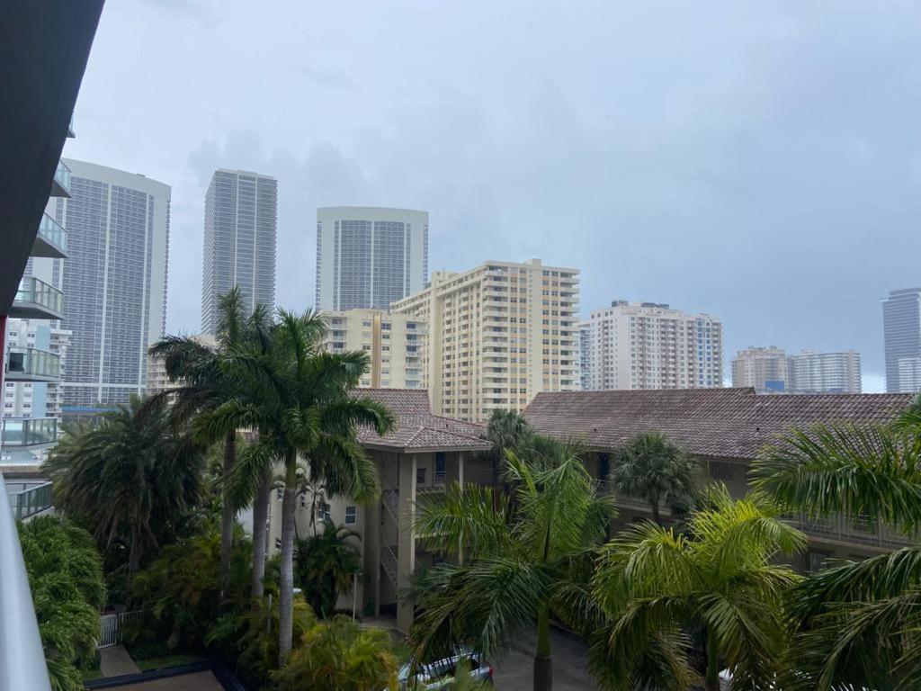 Beachwalk 1B-1B Apmt Amazing View 12A Hallandale Beach Luaran gambar